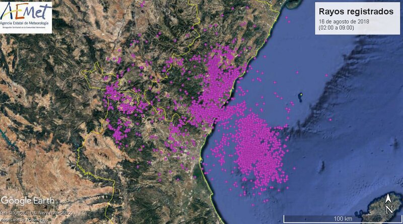 More than 7,000 lightning strikes in the Valencia region